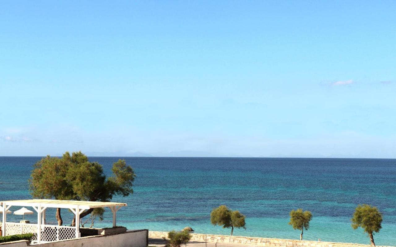 Beach Apartment Thalia With Hot Tub And Sea View Agios Prokopios  Esterno foto
