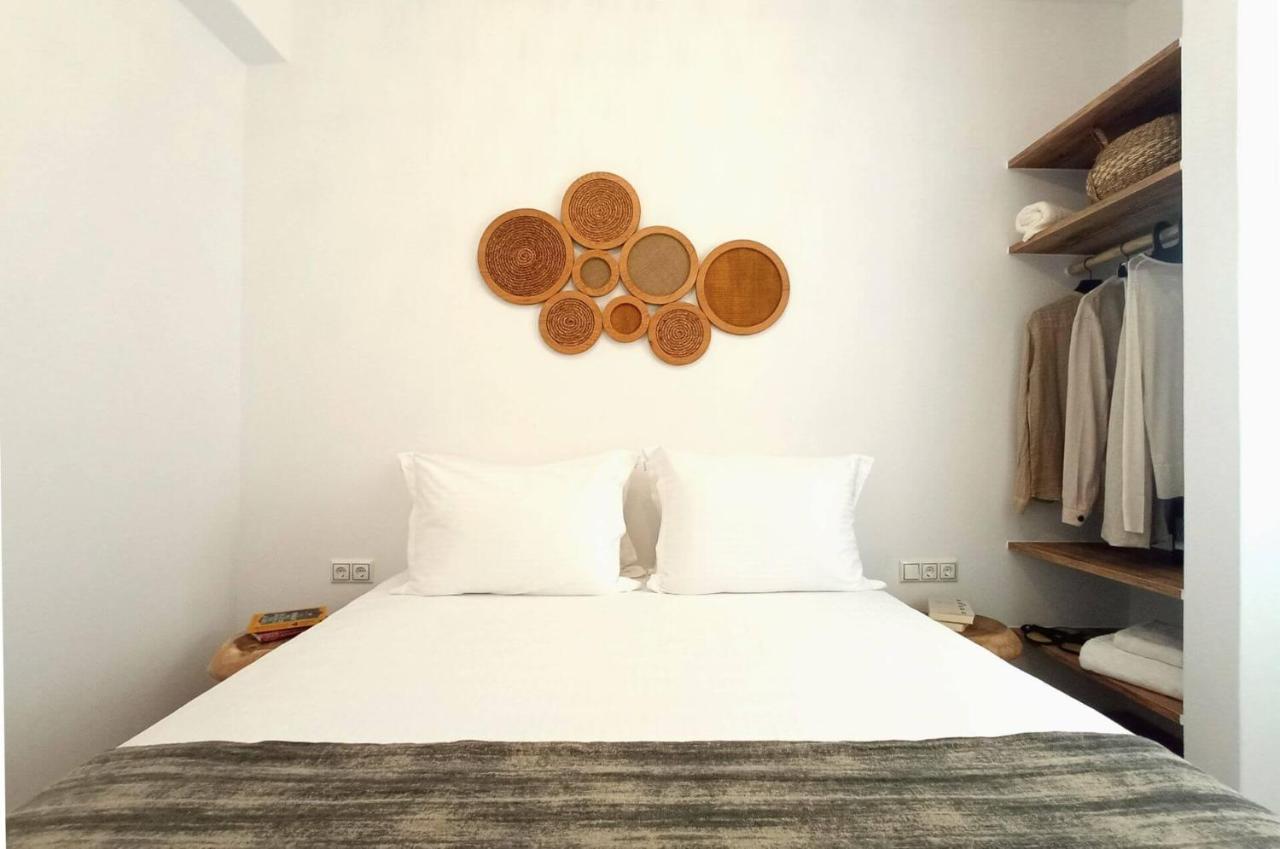 Beach Apartment Thalia With Hot Tub And Sea View Agios Prokopios  Esterno foto